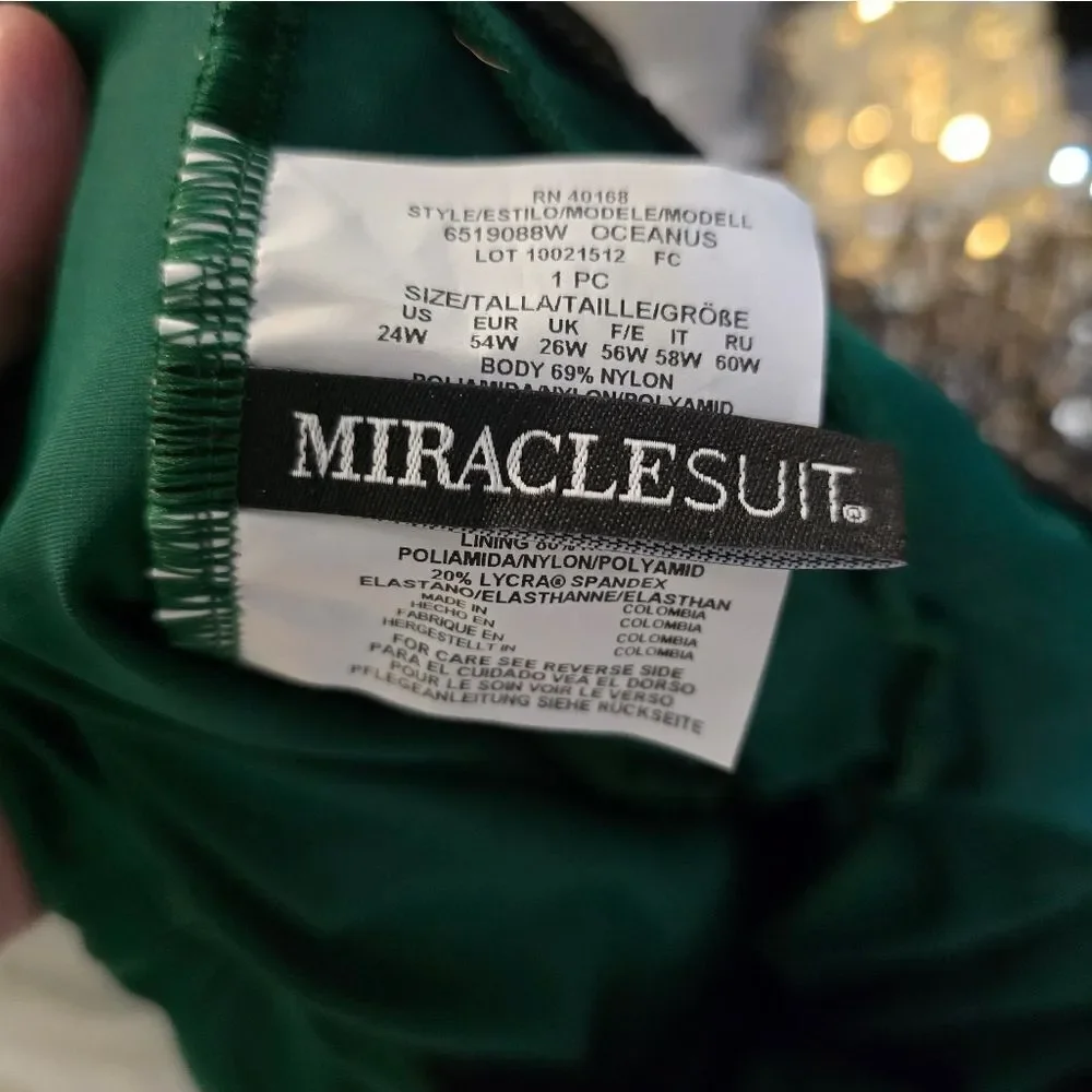 Miraclesuit Plus Size Oceanus One Piece NWOT Size 24W Malachite Green